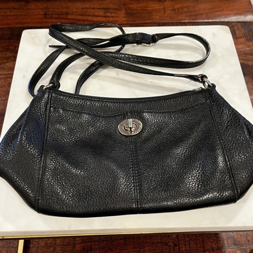 Coach VTG Park Leather Swingpack‎ Crossbody Bag Black Silver Turnlock Minimalist